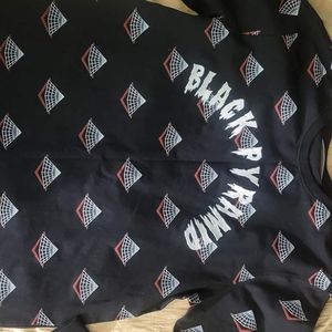 Black pyramid size xL